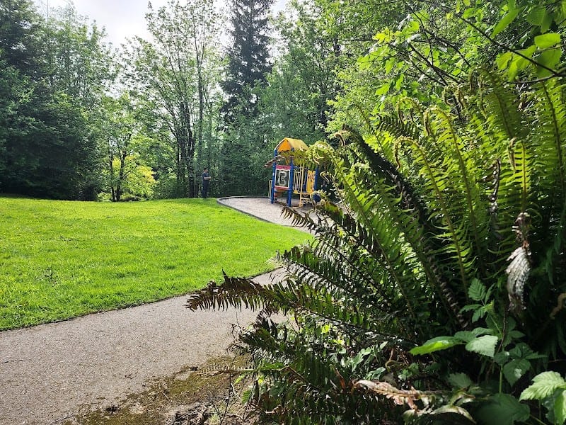 Meadow Wood Park playground photo 1