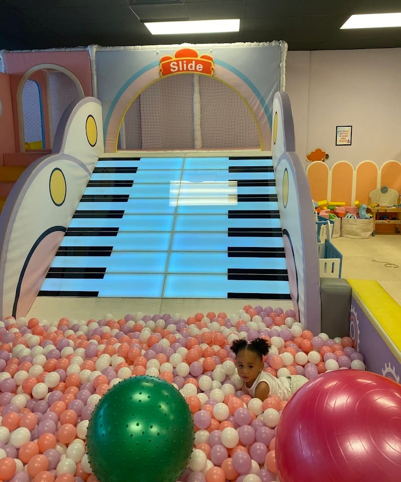 Mini Playtime playground photo 1