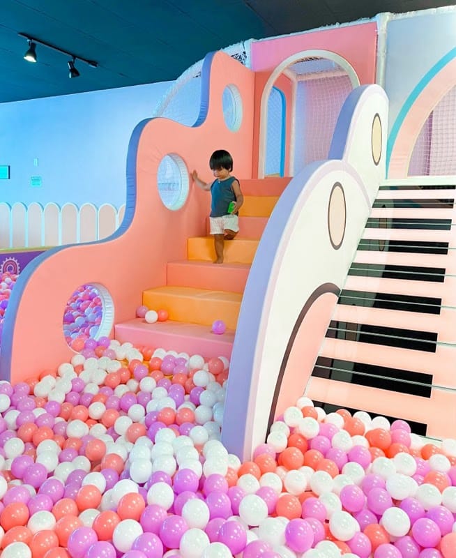 Mini Playtime playground photo 2