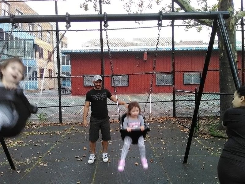 Mosholu Playground playground photo 1