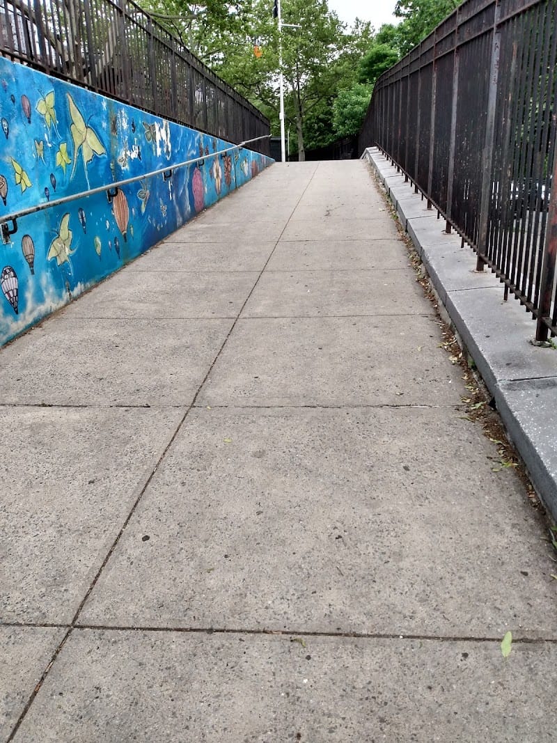 Mosholu Playground playground photo 3