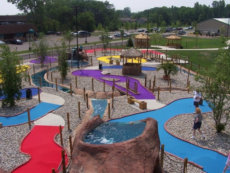 Paradise Park playground photo 1