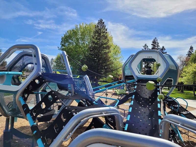 Pedersen Park playground photo 2