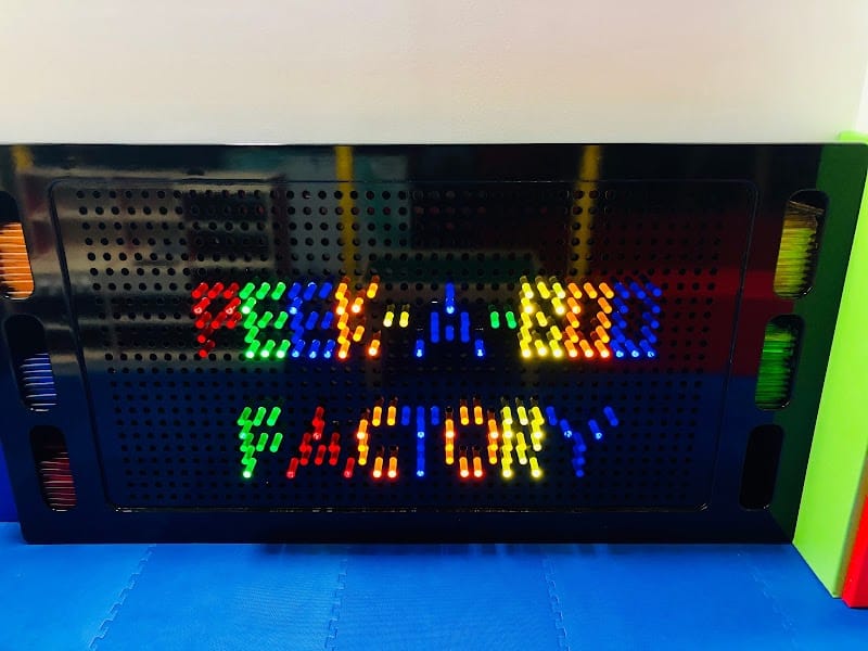 Peek-a-Boo Factory playground photo 3