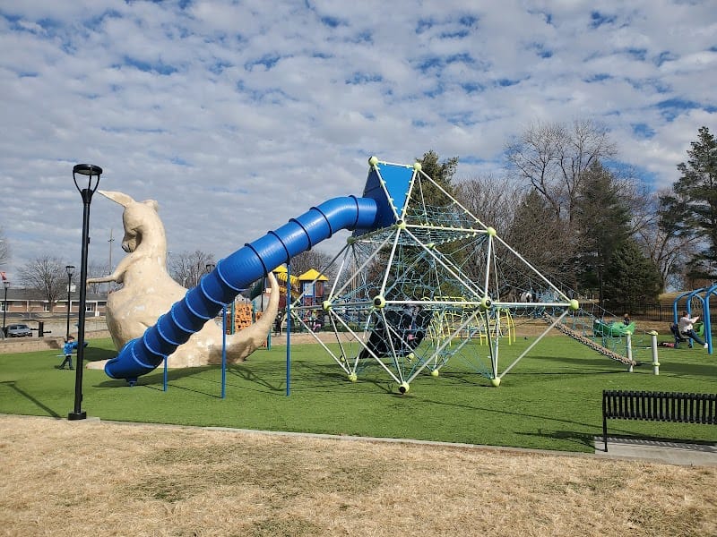 Penguin Park playground photo 3