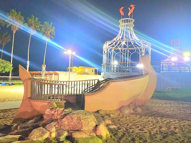 Pier Playground playground photo 3