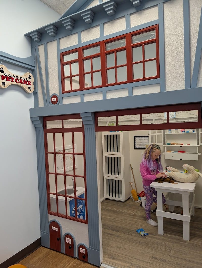 Playtime Plaza playground photo 2