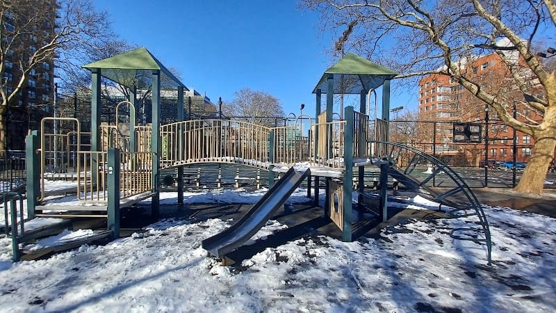 Pratt Playground playground photo 3