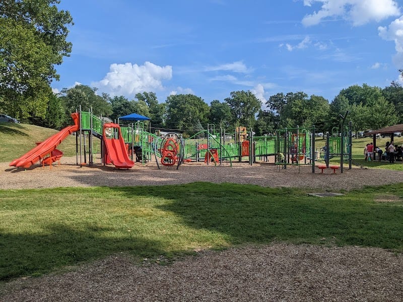 Ratcliffe Park playground photo 3
