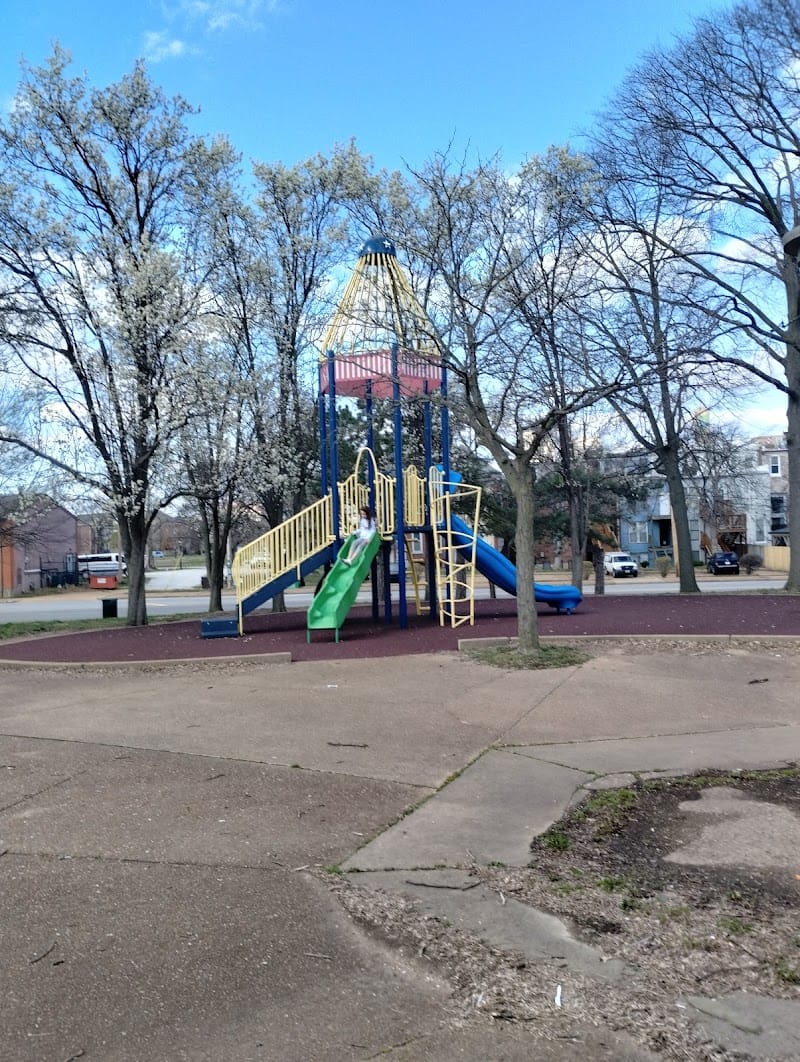 Ray Leisure Park playground photo 1