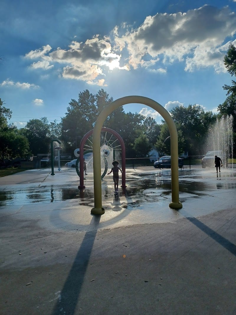 Riverwood Park playground photo 1