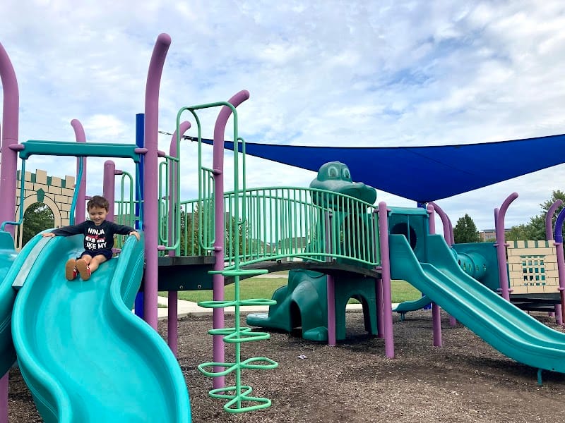 Royal Pointe Park playground photo 2