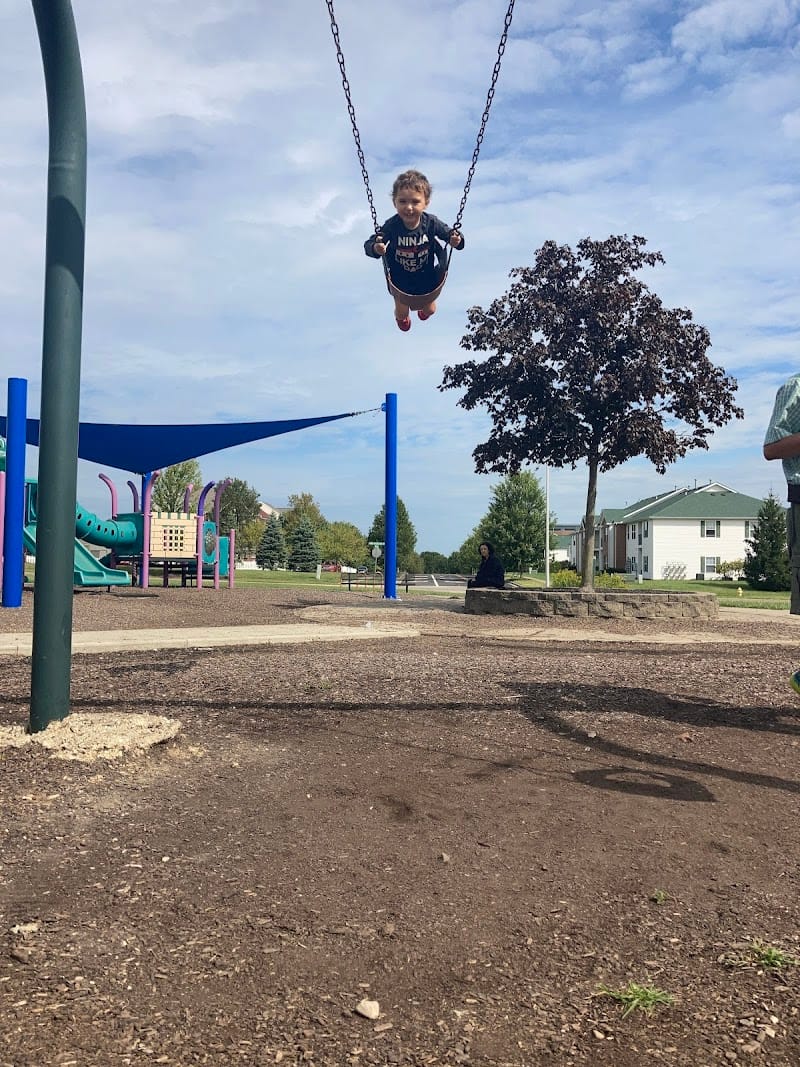 Royal Pointe Park playground photo 3