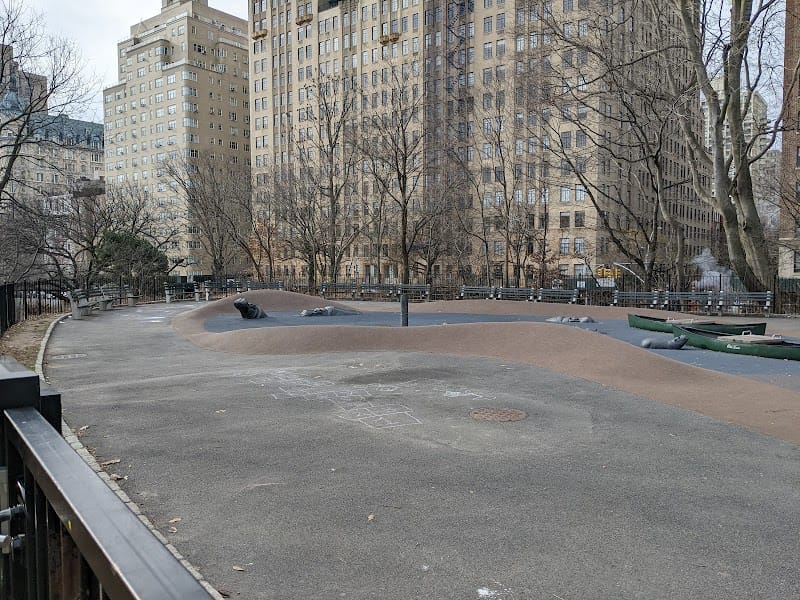 Safari Playground playground photo 2