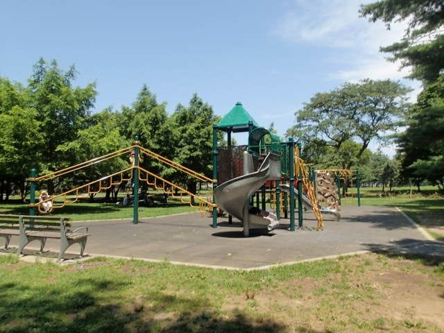 Saturn Playground playground photo 1