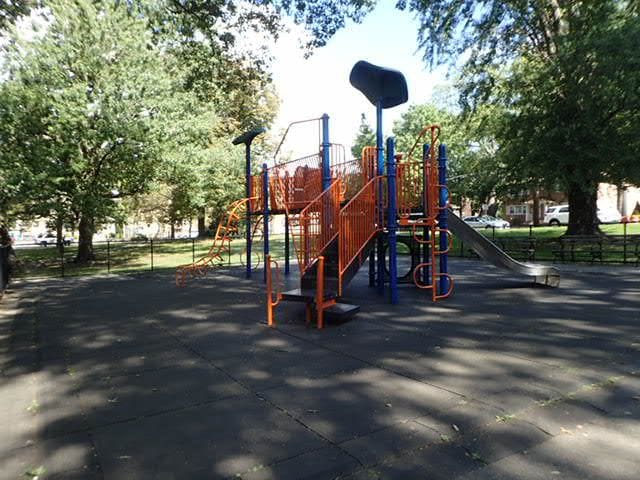 Saturn Playground playground photo 3