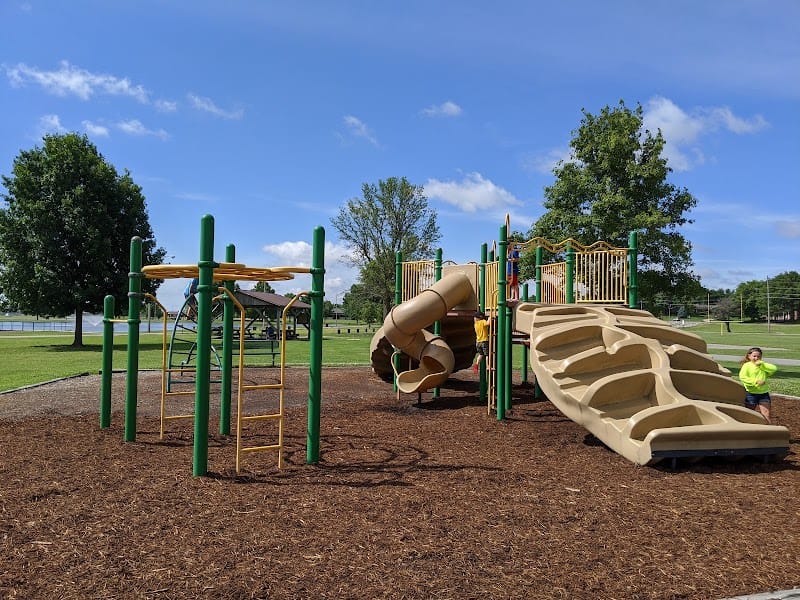 Sikeston Skatepark playground photo 1