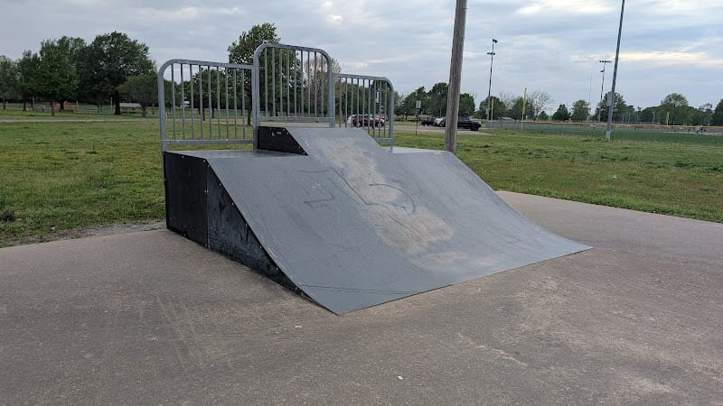 Sikeston Skatepark playground photo 2