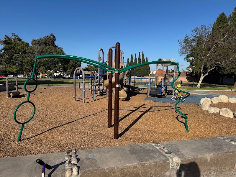 Smallwood Park playground photo 1