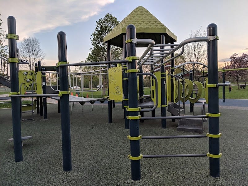 Stephen Park playground photo 2
