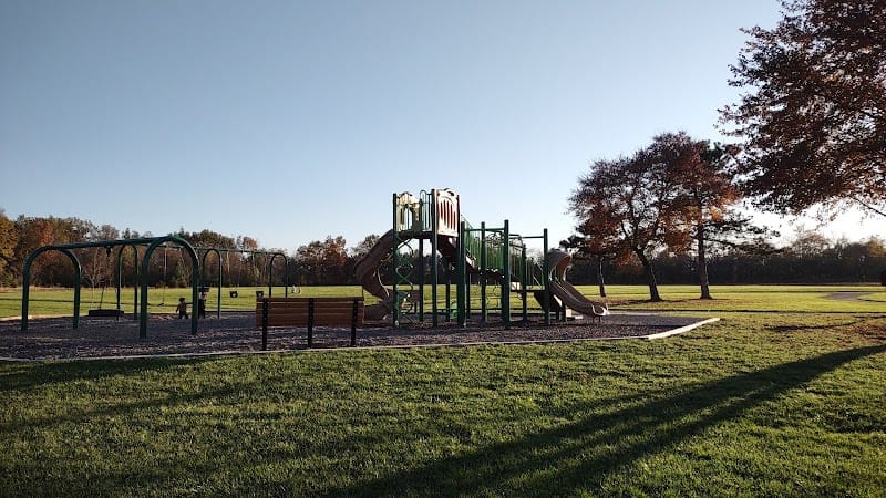 Stoneridge Park playground photo 3