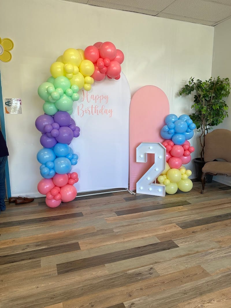 The Hangout playground photo 2