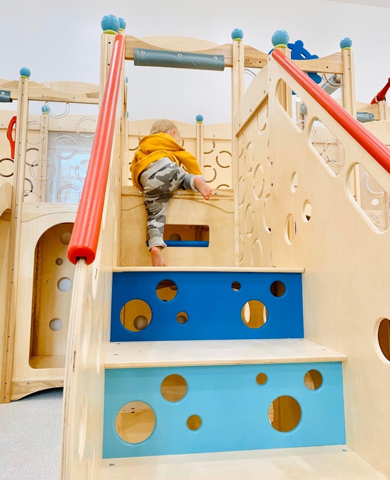 Tig & Peach playground photo 1