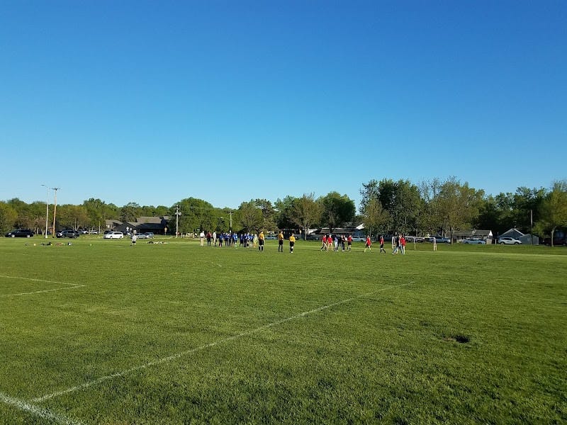 Tomar Park playground photo 1