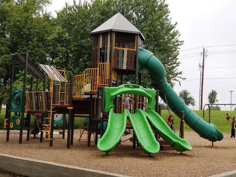 Towne Lake Park playground photo 1