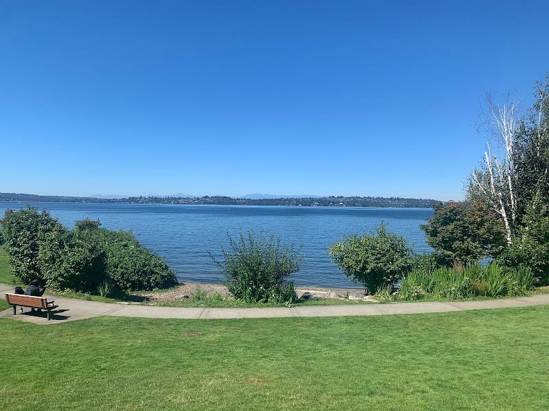 Volei kirkland playground photo 1