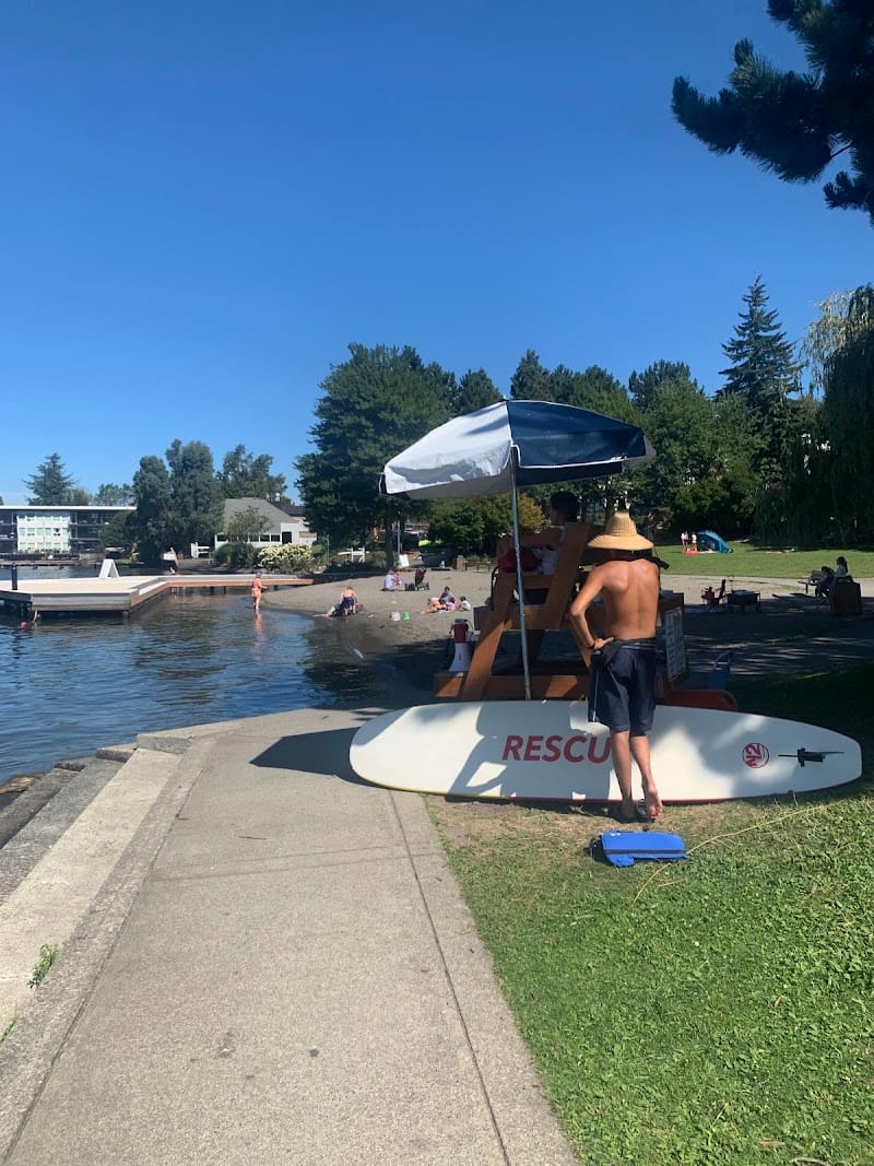 Volei kirkland playground photo 3