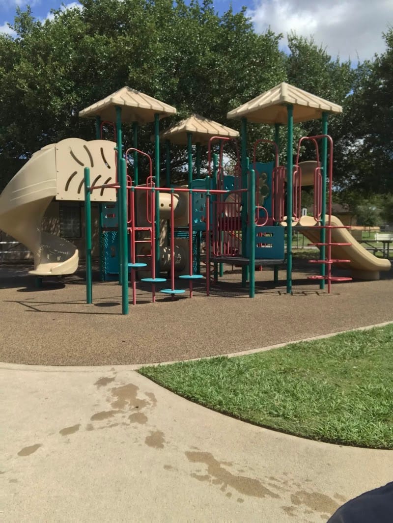 W.A. Tarrow Park playground photo 3