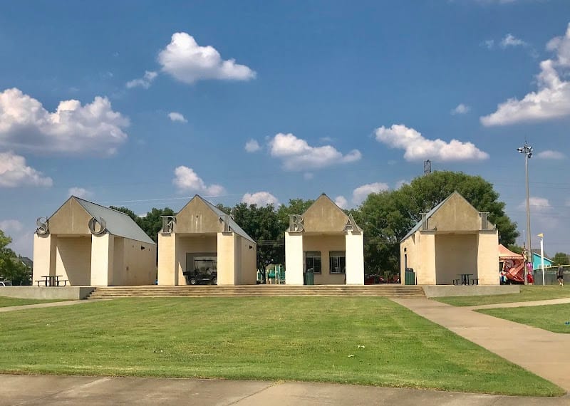 Walker's Creek Park playground photo 3