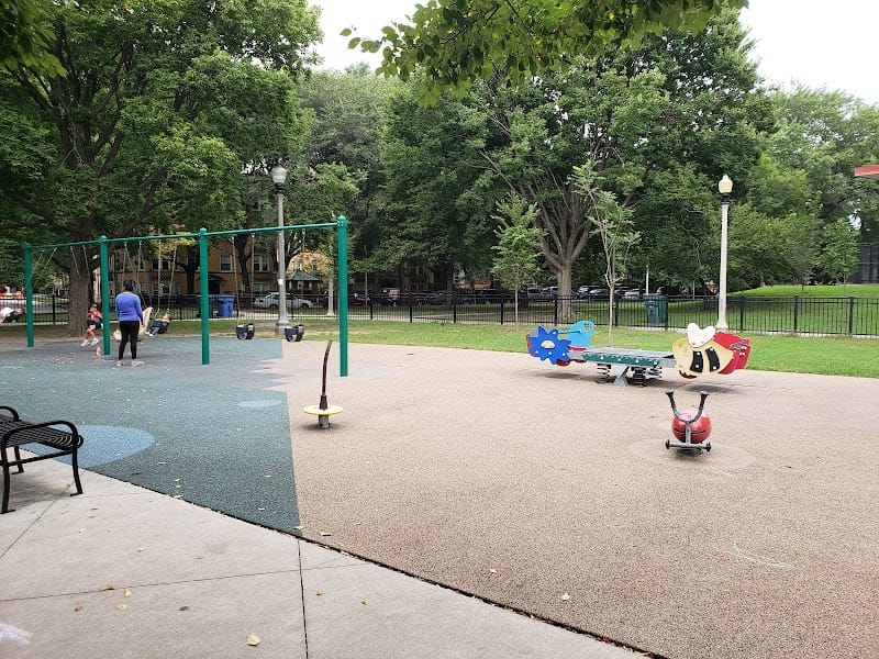 Welles (Gideon) Park playground photo 3