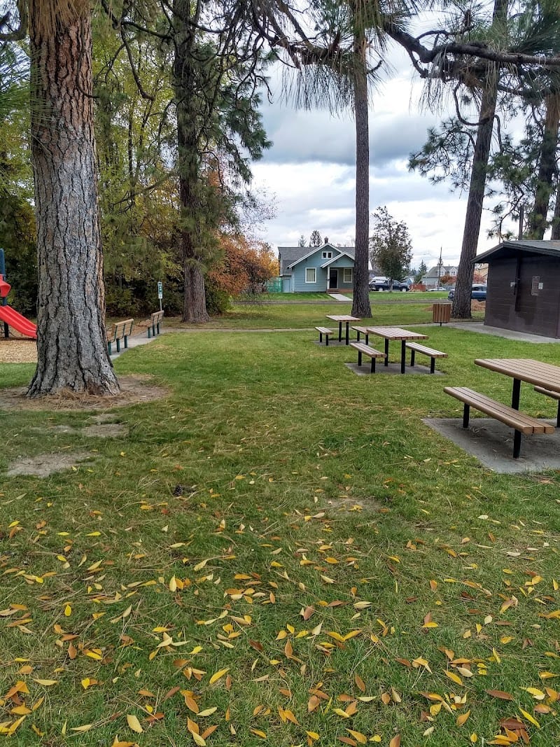 Whittier Park playground photo 1