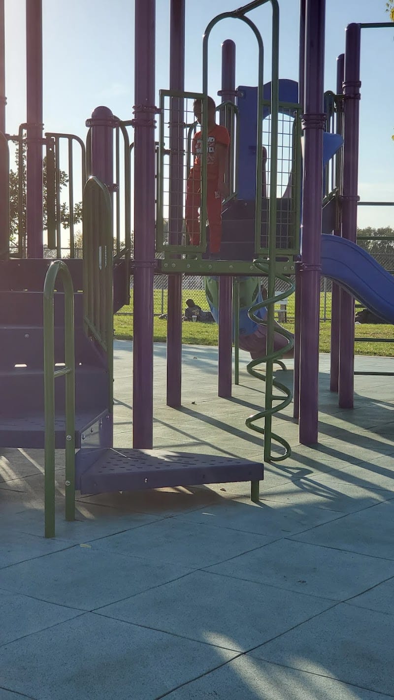 Whittier Park playground photo 3