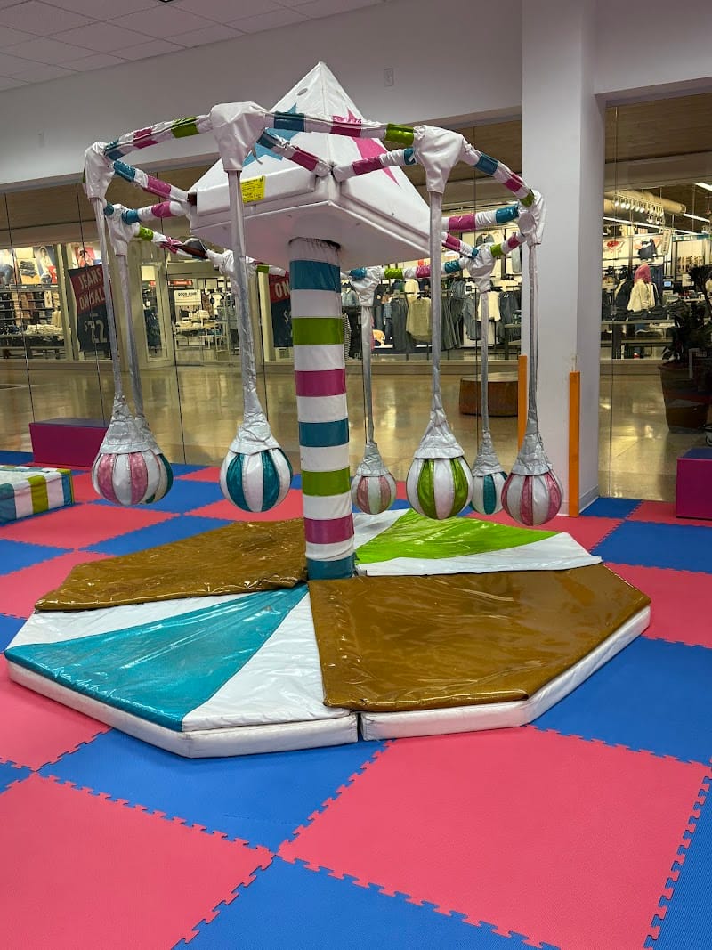 WiggleWorks Kids playground photo 3