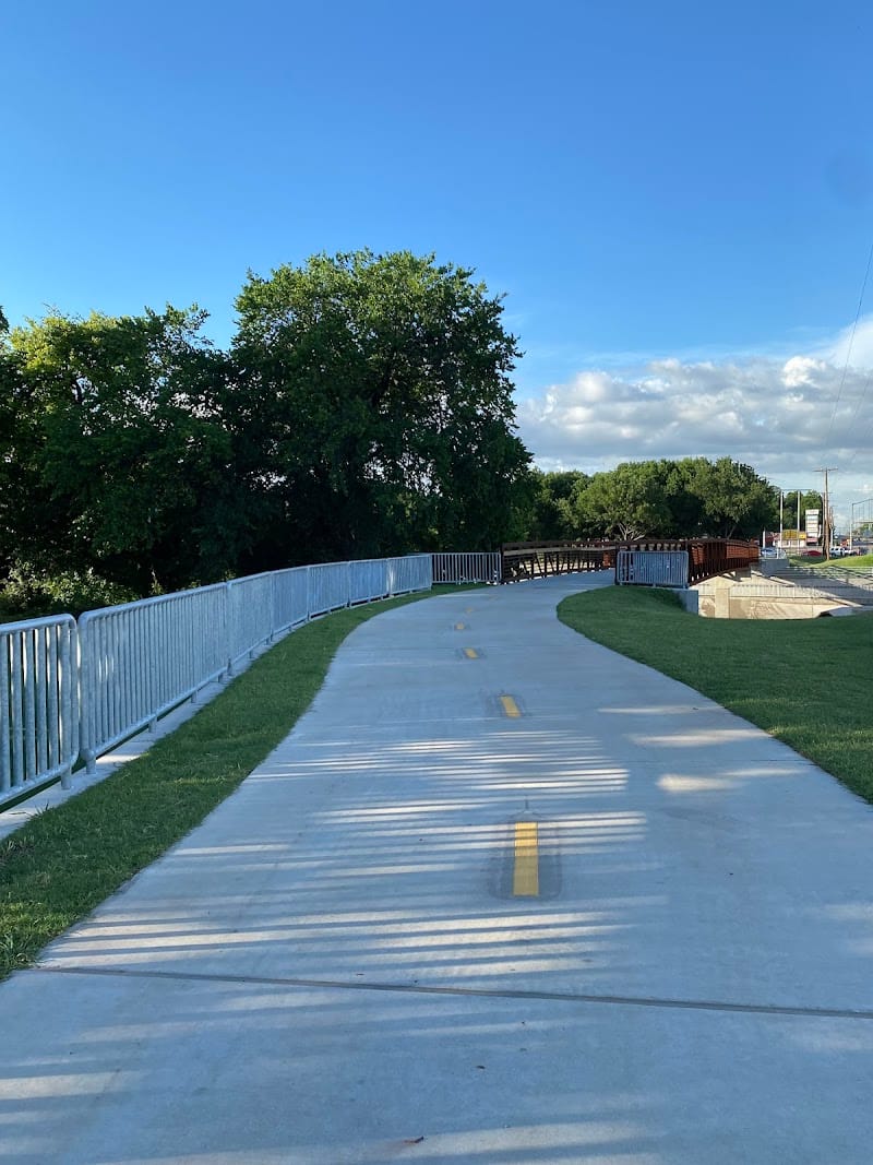 Wynne Park playground photo 3